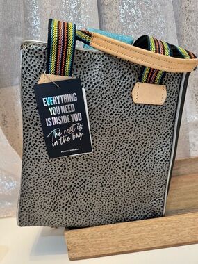 Consuela Tommy Chica Tote